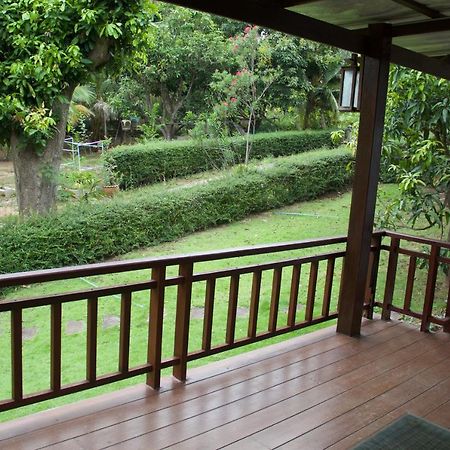บ้านธานี Choeng Mon Экстерьер фото